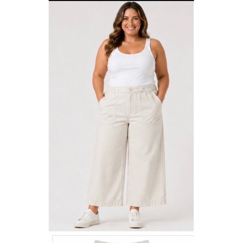 Lee Wide-Leg Cropped Pants in Light Cream